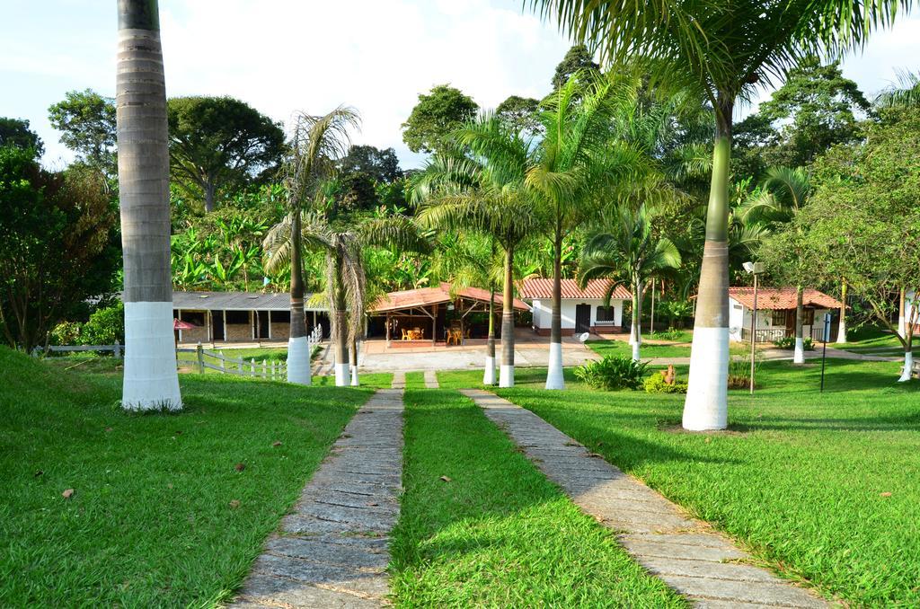 Finca La Chagra * Montenegro